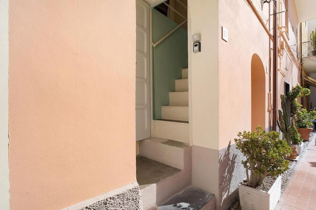 Ferienwohnung Casa Della Nonna Teresa Bordighera Exterior foto
